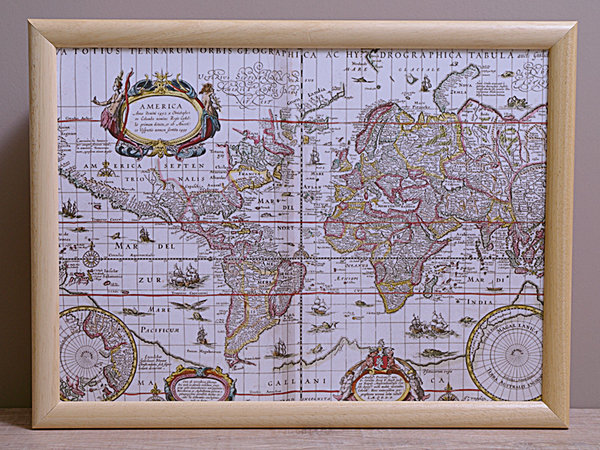 Knietablett - LAP TRAY - Map of the World